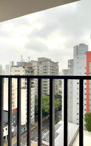 Studio para alugar com 28m², 1 quarto e sem vaga Studio para alugar com 28m², 1 quarto e sem vagaVaranda