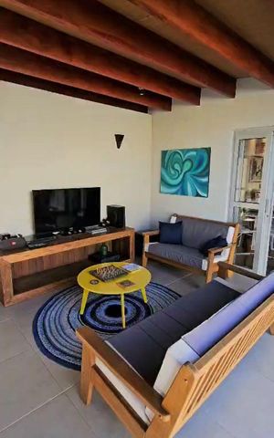 Casa de condomínio à venda com 265m², 3 quartos e 4 vagas