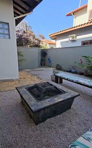 Casa de condomínio à venda com 265m², 3 quartos e 4 vagas