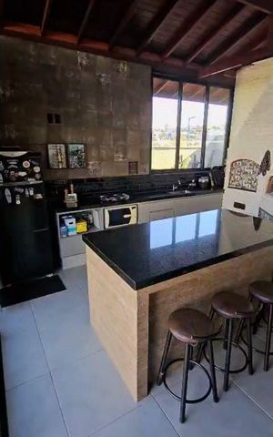 Casa de condomínio à venda com 265m², 3 quartos e 4 vagas