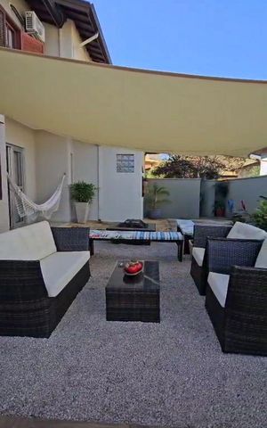 Casa de condomínio à venda com 265m², 3 quartos e 4 vagas