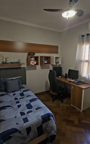 Casa de condomínio à venda com 265m², 3 quartos e 4 vagas