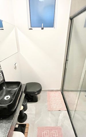 Casa à venda com 70m², 2 quartos e sem vaga Casa à venda com 70m², 2 quartos e sem vagaBanheiro