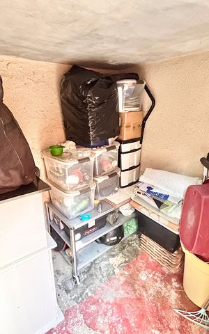 Casa à venda com 70m², 2 quartos e sem vaga Casa à venda com 70m², 2 quartos e sem vagaDespensa