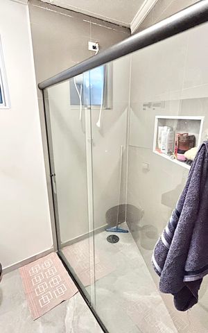 Casa à venda com 70m², 2 quartos e sem vaga Casa à venda com 70m², 2 quartos e sem vagaBanheiro