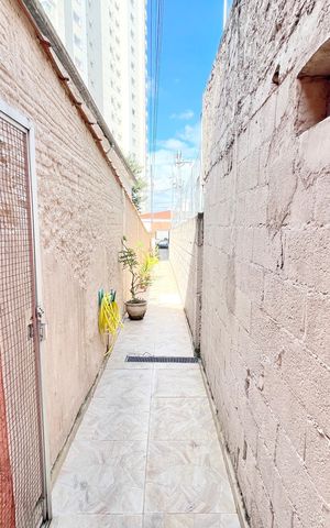 Casa à venda com 70m², 2 quartos e sem vaga Casa à venda com 70m², 2 quartos e sem vagaEntrada