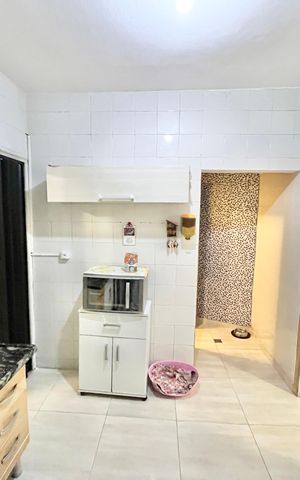 Casa à venda com 70m², 2 quartos e sem vaga Casa à venda com 70m², 2 quartos e sem vagaCozinha