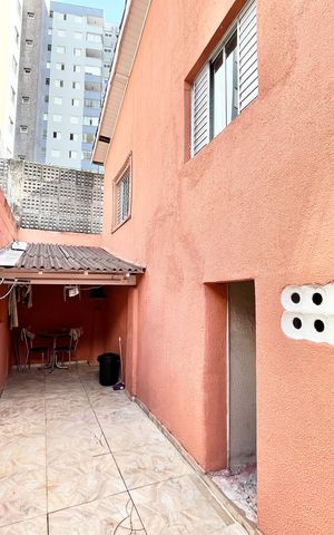 Casa à venda com 70m², 2 quartos e sem vaga Casa à venda com 70m², 2 quartos e sem vagaQuintal
