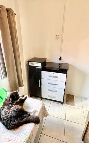 Casa à venda com 70m², 2 quartos e sem vaga Casa à venda com 70m², 2 quartos e sem vagaQuarto 1