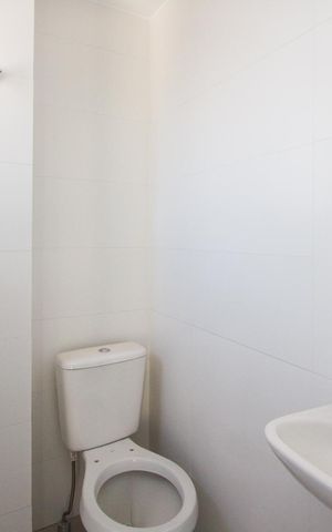 Apartamento à venda com 165m², 3 quartos e 2 vagas Apartamento à venda com 165m², 3 quartos e 2 vagasBanheiro de serviço