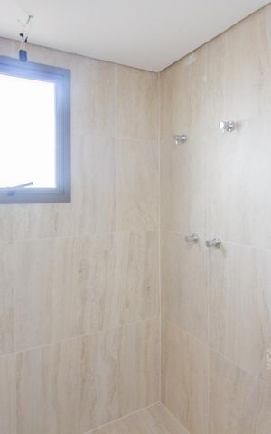 Apartamento à venda com 165m², 3 quartos e 2 vagas Apartamento à venda com 165m², 3 quartos e 2 vagasBanheiro da Suíte