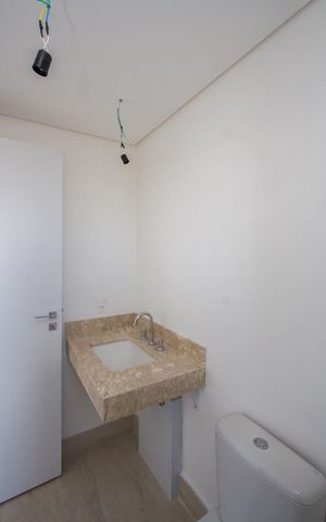 Apartamento à venda com 165m², 3 quartos e 2 vagas Apartamento à venda com 165m², 3 quartos e 2 vagasBanheiro da Suíte 3
