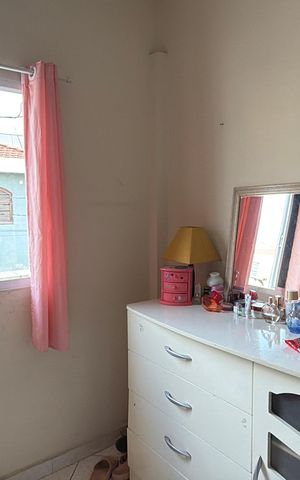 Casa à venda com 278m², 4 quartos e 2 vagas