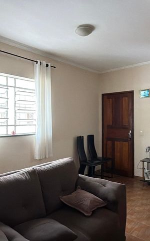 Casa à venda com 278m², 4 quartos e 2 vagas