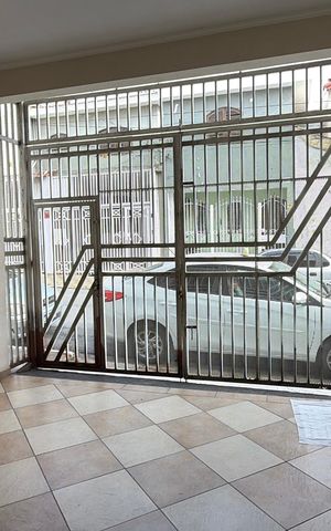 Casa à venda com 278m², 4 quartos e 2 vagas