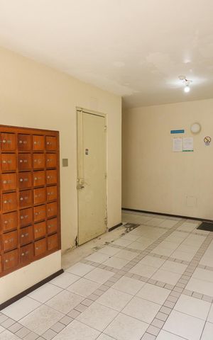Apartamento à venda com 65m², 2 quartos e sem vaga Apartamento à venda com 65m², 2 quartos e sem vagaÁrea comum - Hall de entrada