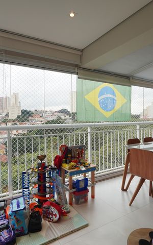Apartamento à venda com 110m², 2 quartos e 2 vagasVaranda