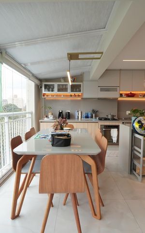 Apartamento à venda com 110m², 2 quartos e 2 vagasVaranda