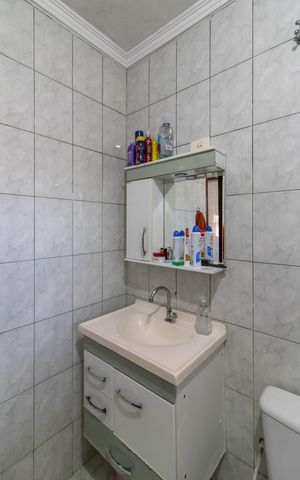 Casa à venda com 113m², 3 quartos e 1 vaga Casa à venda com 113m², 3 quartos e 1 vagaBanheiro