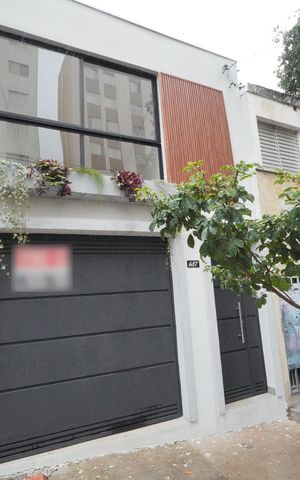 Casa à venda com 130m², 2 quartos e 1 vagaFachada