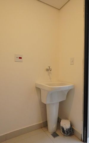 Casa à venda com 130m², 2 quartos e 1 vagaÁrea de Serviço
