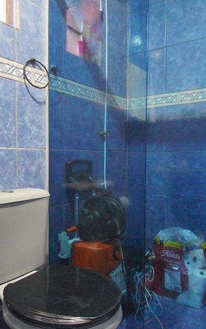 Casa à venda com 200m², 3 quartos e 2 vagasBanheiro 3