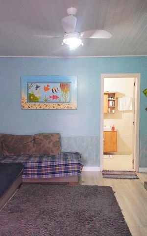 Casa à venda com 200m², 3 quartos e 2 vagasSala