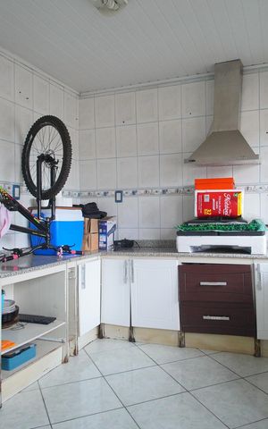 Casa à venda com 200m², 3 quartos e 2 vagascozinha 1