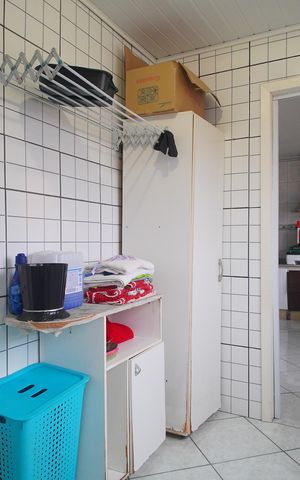 Casa à venda com 200m², 3 quartos e 2 vagasÁrea de Serviço