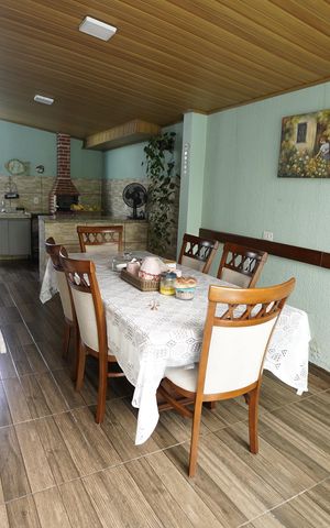 Casa à venda com 150m², 3 quartos e 3 vagas