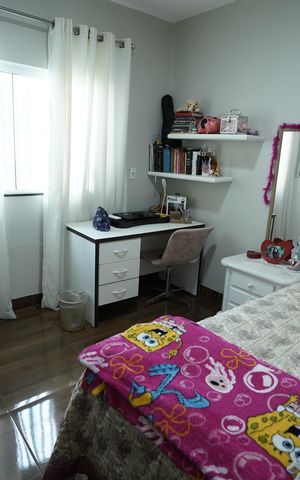 Casa à venda com 150m², 3 quartos e 3 vagas