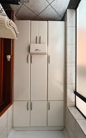 Apartamento à venda com 107m², 3 quartos e 3 vagas Apartamento à venda com 107m², 3 quartos e 3 vagasLavanderia