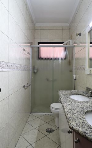 Apartamento à venda com 107m², 3 quartos e 3 vagas Apartamento à venda com 107m², 3 quartos e 3 vagasBanheiro