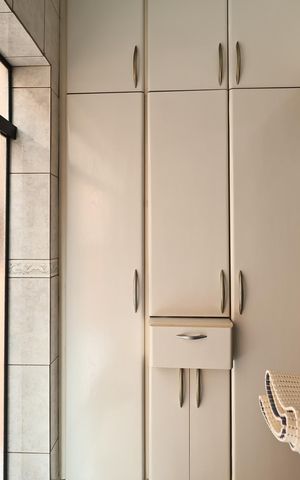 Apartamento à venda com 107m², 3 quartos e 3 vagas Apartamento à venda com 107m², 3 quartos e 3 vagasLavanderia