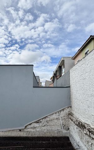 Casa à venda com 2700m², 4 quartos e 2 vagas Casa à venda com 2700m², 4 quartos e 2 vagasVista do Quarto 2 - Casa 2