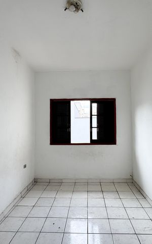 Casa à venda com 2700m², 4 quartos e 2 vagas Casa à venda com 2700m², 4 quartos e 2 vagasQuarto 2 - Casa 2