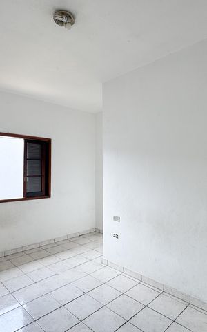 Casa à venda com 2700m², 4 quartos e 2 vagas Casa à venda com 2700m², 4 quartos e 2 vagasQuarto 1 - Casa 2