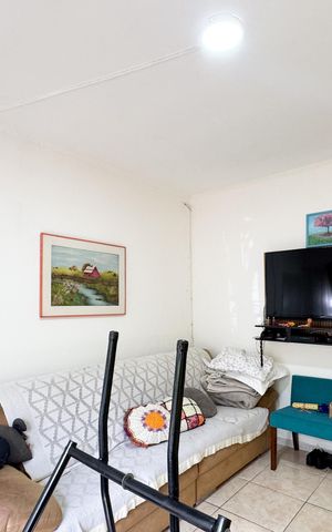 Casa à venda com 2700m², 4 quartos e 2 vagas Casa à venda com 2700m², 4 quartos e 2 vagasSala - Casa 1