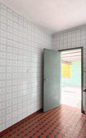 Casa à venda com 2700m², 4 quartos e 2 vagas Casa à venda com 2700m², 4 quartos e 2 vagasCozinha - Casa 2
