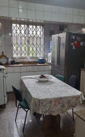 Casa para alugar com 200m², 3 quartos e 3 vagas Casa para alugar com 200m², 3 quartos e 3 vagasCozinha