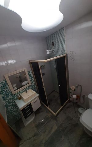 Casa para alugar com 200m², 3 quartos e 3 vagas Casa para alugar com 200m², 3 quartos e 3 vagasBanheiro