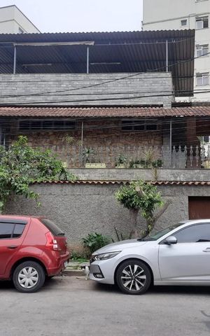 Casa para alugar com 200m², 3 quartos e 3 vagas Casa para alugar com 200m², 3 quartos e 3 vagasÁrea exteÁrea externarna