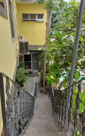 Casa para alugar com 200m², 3 quartos e 3 vagas Casa para alugar com 200m², 3 quartos e 3 vagasÁrea externa