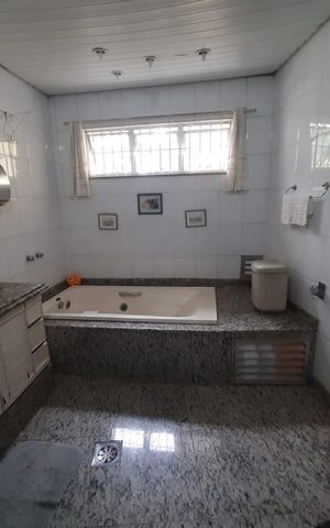 Casa para alugar com 200m², 3 quartos e 3 vagas Casa para alugar com 200m², 3 quartos e 3 vagasCozinha