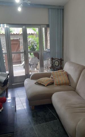 Casa para alugar com 200m², 3 quartos e 3 vagas Casa para alugar com 200m², 3 quartos e 3 vagasSala