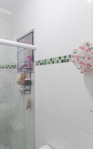 Casa à venda com 140m², 2 quartos e 2 vagas Casa à venda com 140m², 2 quartos e 2 vagasBanheiro