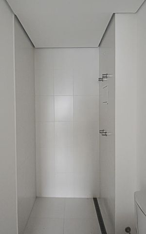Apartamento à venda com 82m², 3 quartos e 2 vagasBanheiro da Suíte