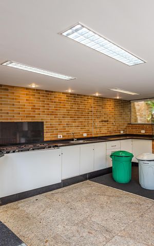 Apartamento à venda com 176m², 2 quartos e 3 vagasChurrasqueira