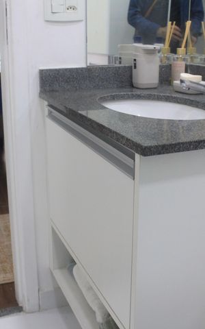 Apartamento à venda com 74m², 3 quartos e 2 vagasBanheiro