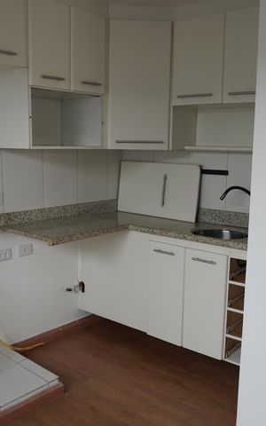 Casa de condomínio para alugar com 246m², 3 quartos e 4 vagasCozinha